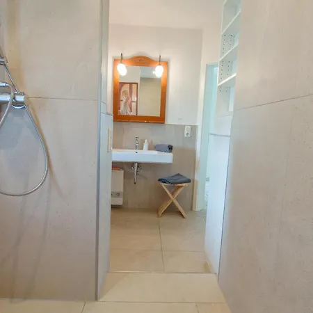 Hafenstrasse 26 Luett'n Tohuus