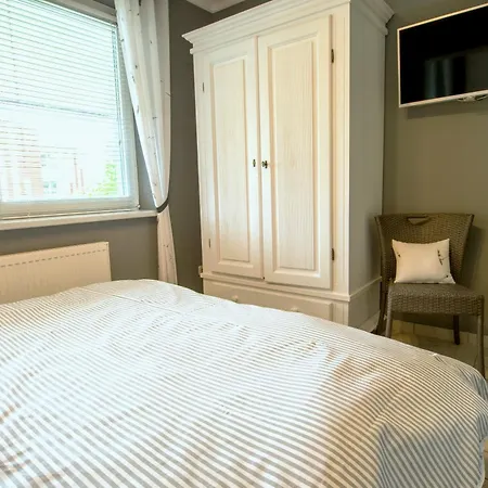 Hafenstrasse 26 Luett'n Tohuus זינקסט